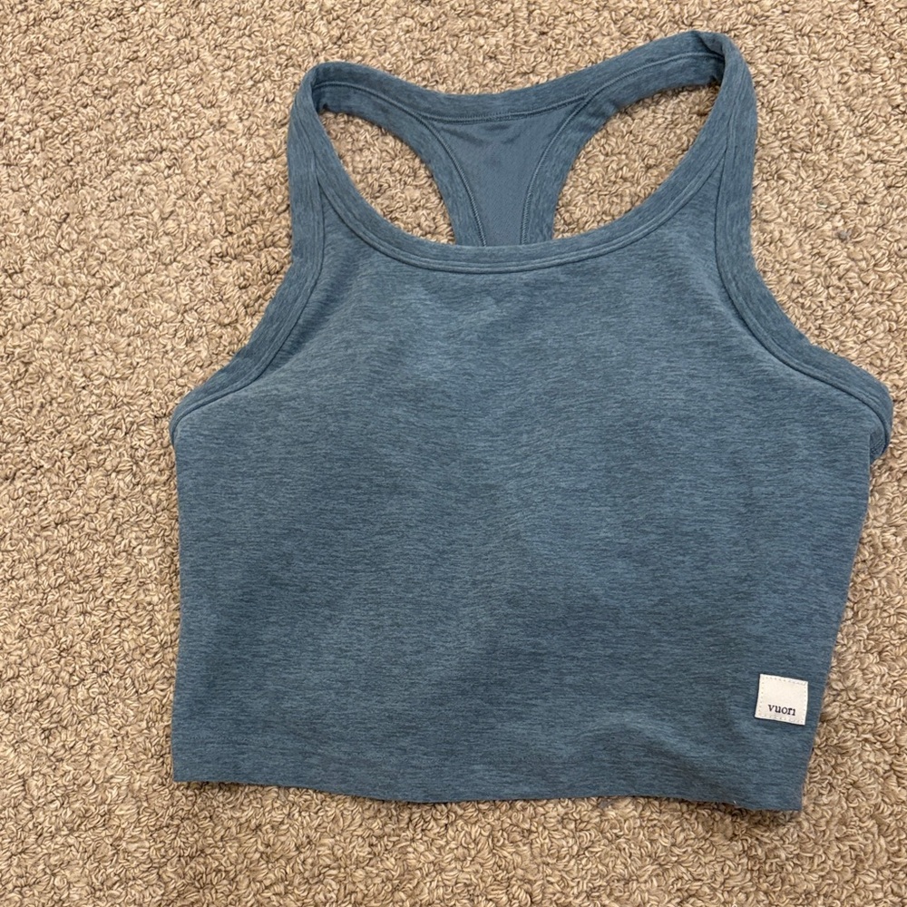 Vuori Women's Blue Cropped Elevation Tank